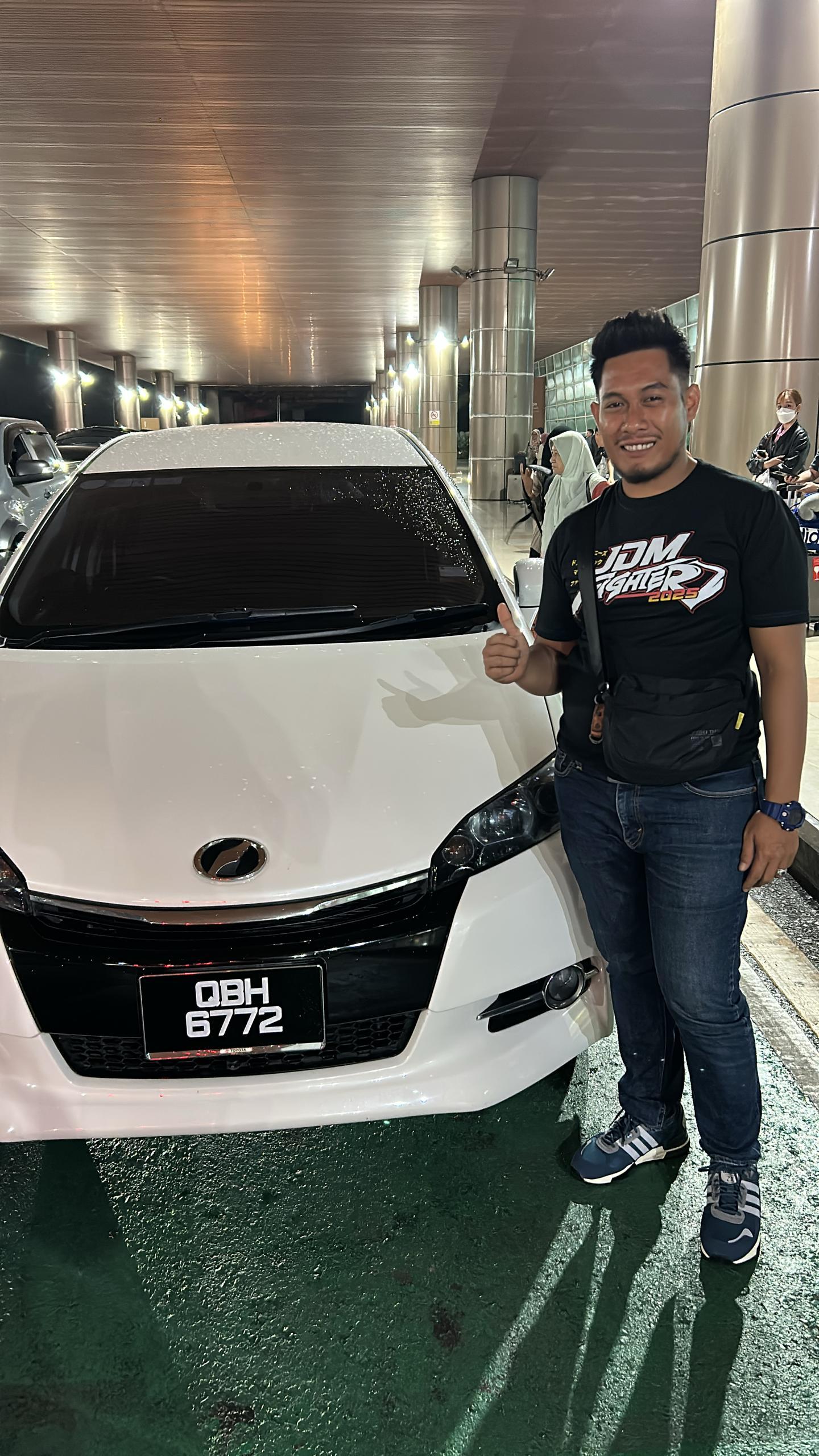 <span class='lang-bm'>Pelanggan 2 - Family trip MPV</span><span class='lang-en'>Customer 2 - Family trip MPV</span>