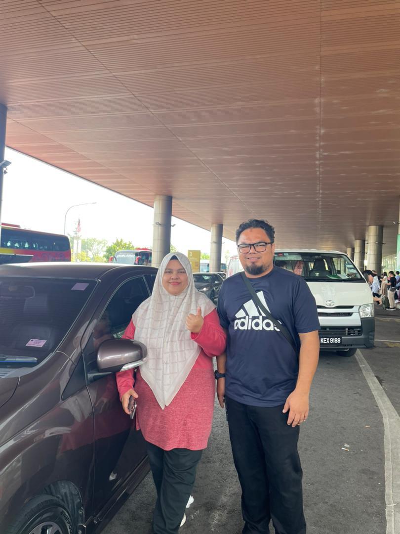 <span class='lang-bm'>Pelanggan 5 - Cuti raya bersama van MKM</span><span class='lang-en'>Customer 5 - Festive holiday with MKM van</span>