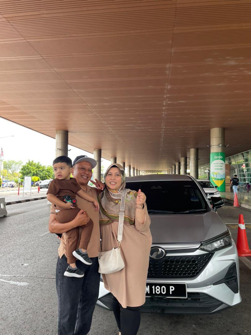 <span class='lang-bm'>Pelanggan 6 - Kumpulan besar sewa bas mini</span><span class='lang-en'>Customer 6 - Large group mini bus rental</span>